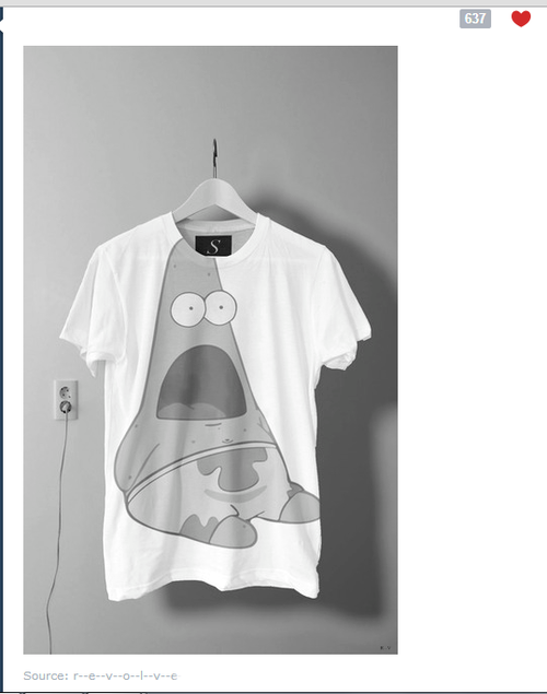 vaca-pipoqueira:   Pessoas normais: Awwwn a blusa do patrick *—-* quero uma  