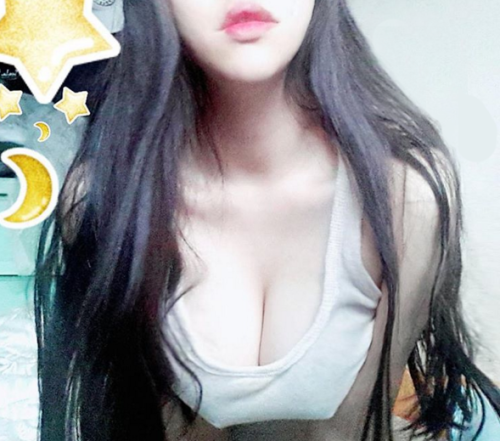 lolo-sexy:  로로 콜렉션 ㅎㅎ..꼭지가 adult photos