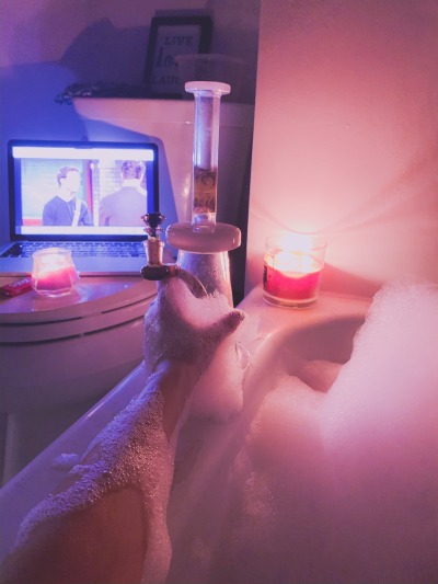 queengreen1395:Soakin’ &amp; Smokin’ 🌬