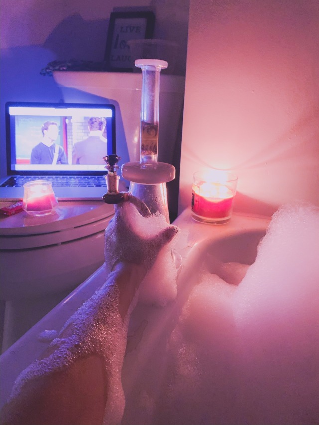 queengreen1395:Soakin’ &amp; Smokin’ 🌬