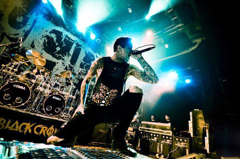 now-mon:  Mitch Lucker - Suicide Silence. 