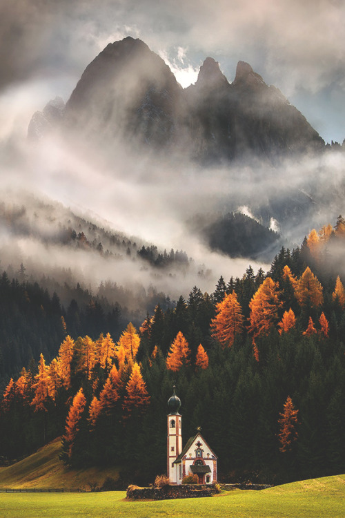 visualechoess:Dolomites | Photographer