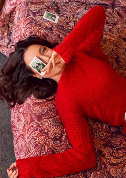 Aubrey Plaza by Ali Mitton | Cosmopolitan. May 2022