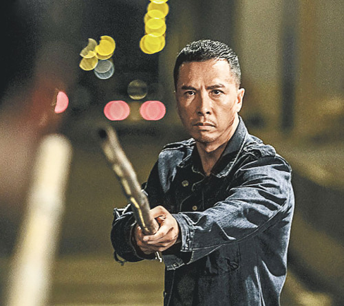 feiyueshoescanada:Kung Fu master— Donnie Yen, who always performs with a brave image on screen.feiyue shoes canada—  A pair of fantastic kung fu shoes. He is very light and comfortable. I hope you will like it.  IPNICEEE