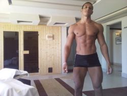 desiringarabs:  29 year old Moroccan stud