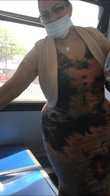 chicagocandid99:xxxnycstreetcandids:COVID EDITION 18    Crazy phat ass milf in tye