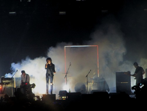 littleonekettledrum: I mean. This. Band. Live. 