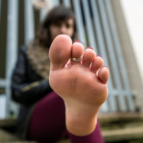 Barefoot Girls Indoor/Outdoor