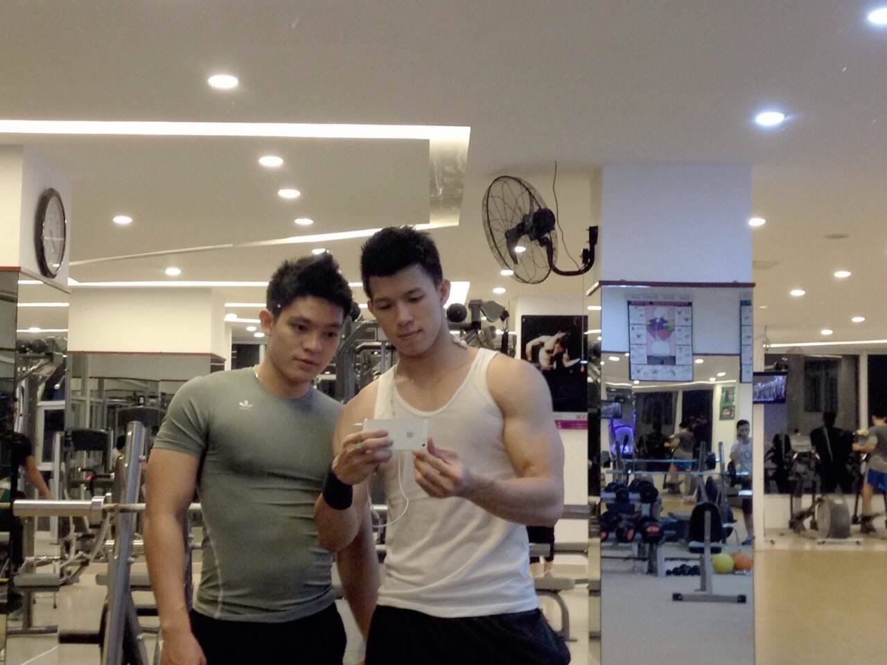 Viva!Asian hunks!