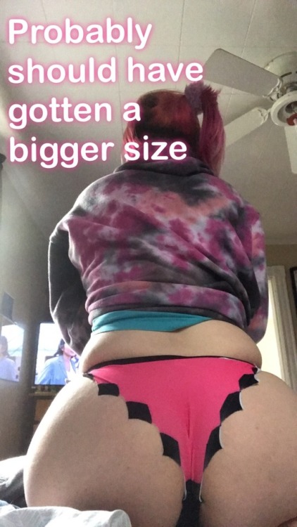 girlwithabong:  My ass is eating my pixel panties 😰