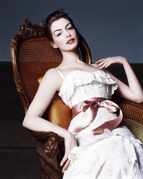 some-anne-hathaway: Anne Hathaway