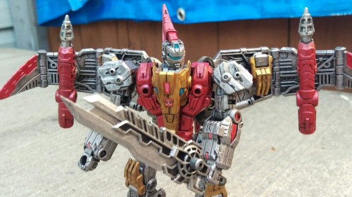 Fall Of Cybertron Swoop / Planet X Caelus Custom