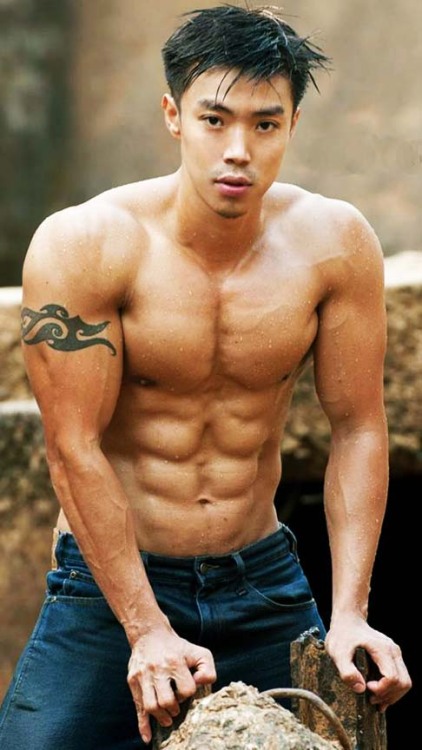 pinoyastig:  Rocky Angkor 