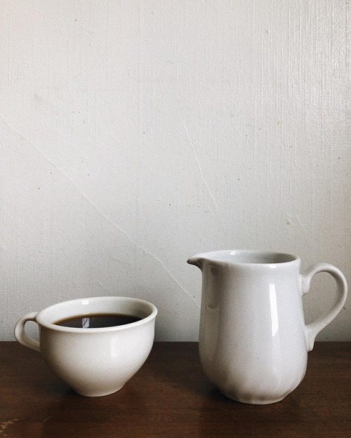 rudyvitkauskas:  rainy mornings & coffee.