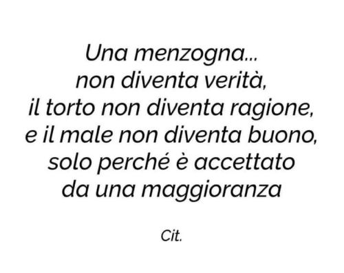 E più facile trarre in inganno una moltitudine che un uomo solo.
Erodoto
https://www.instagram.com/p/Cc037yhMiNh/?igshid=NGJjMDIxMWI=