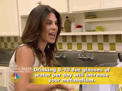 motiveweight:  Drink more water… (The Biggest Loser S05E01) 