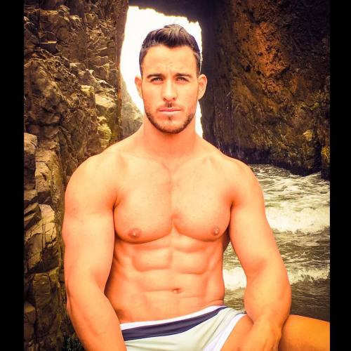 lumbrjax:  Instagram user @eyal_berkover_ http://ift.tt/1MXJVkj 