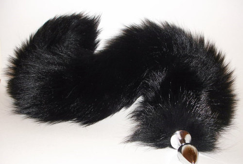 good-dog-girls: Puppyplay Gear updated 1/26/18 Pics above:  Extended length fox tail buttplug (22&Pr