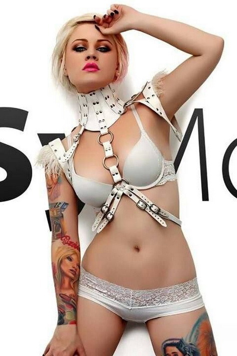 alt-dolls:  Alternative girl http://alt-dolls.tumblr.com/