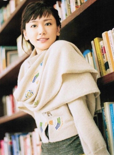 nkty-aam29:  Yui Aragaki