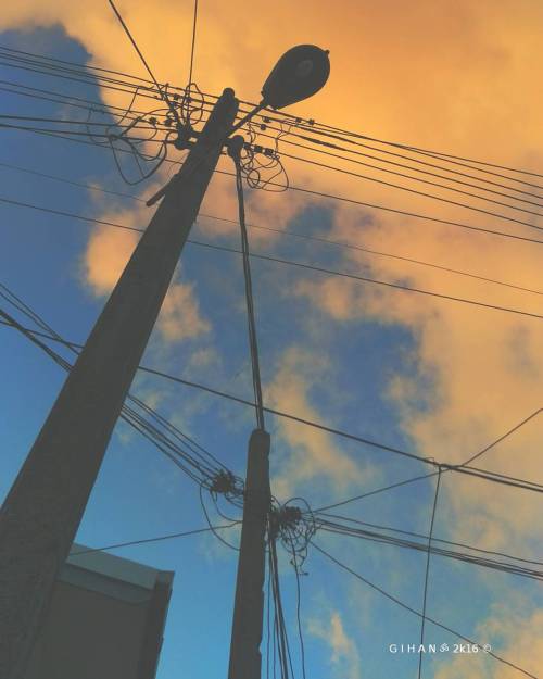 #skyporn #evening #cloudporn #srilanka (at Mount Lavinia, Sri Lanka)