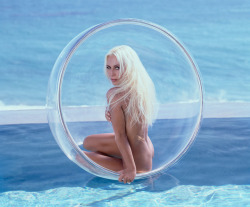 mylesashby:Donatella Versace by Herb Ritts