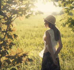 seethru-outfit:  Nude IRL Retro, Dubnitskiy http://tiny.cc/mxqtiy