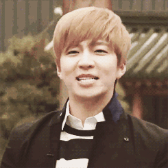 inmyownfiction:  Beautiful Oppa *-* 