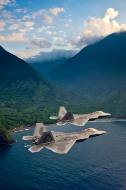 aiplanesss:  F-22 Raptors at Hickam AFB, Hawaii   Badass