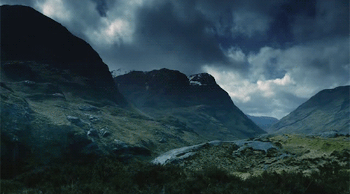 outlander-scenery:OutlanderS01E01 - Opening shot