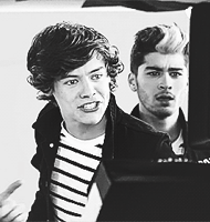 turntogrey-deactivated20140321:  Zayn loves his boys + Kisses 