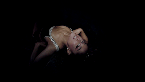 yourstrulys:ariana grande ft. nicki minaj - the light is coming
