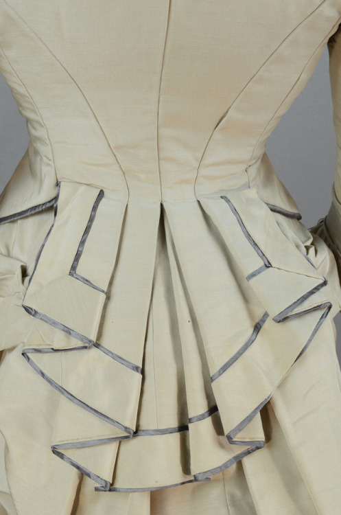 Day dress, 1870′sFrom the Irma G. Bowen Historic Clothing Collection at the University of New Hampsh