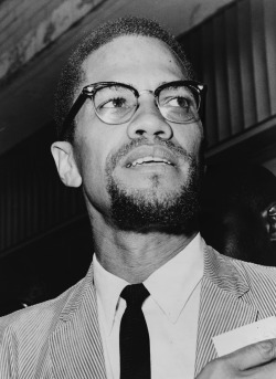 deelasolee:  Malcolm X.