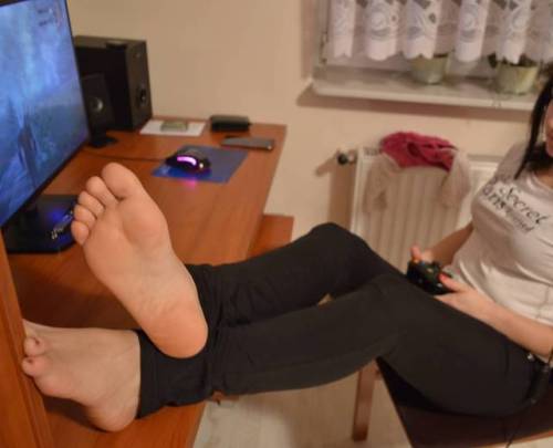 Porn photo oliwia-soles-model:  #feet #soles #stopy