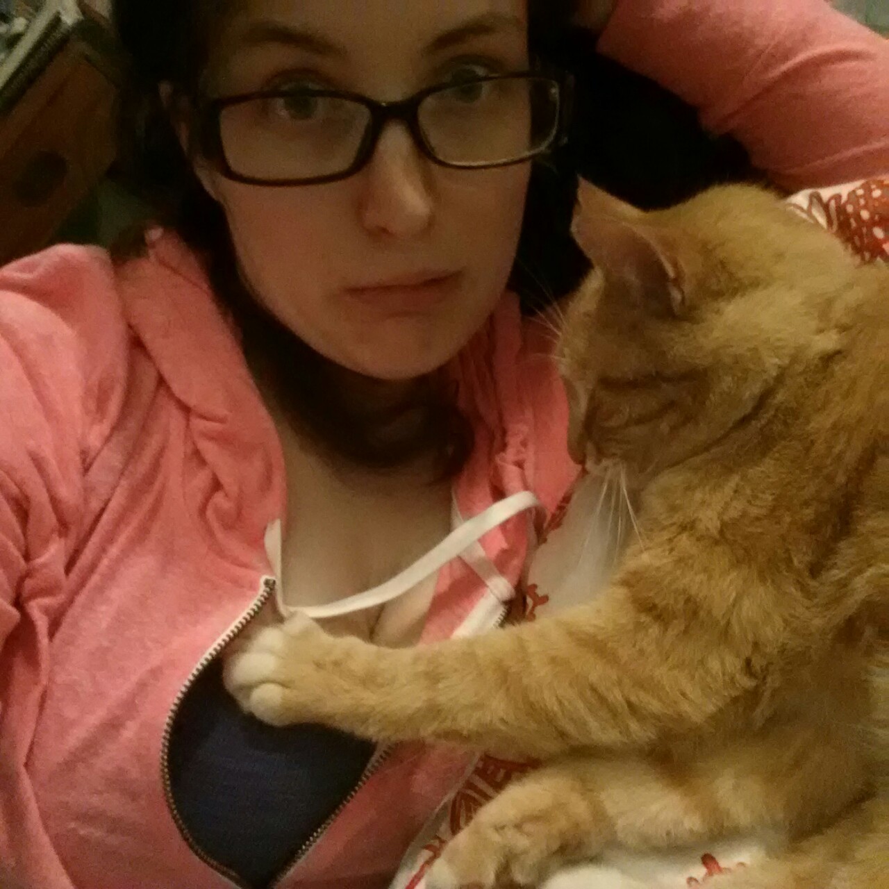visiblenoisex:pumpkin gettin a little handsy while i’m takin selfies or should