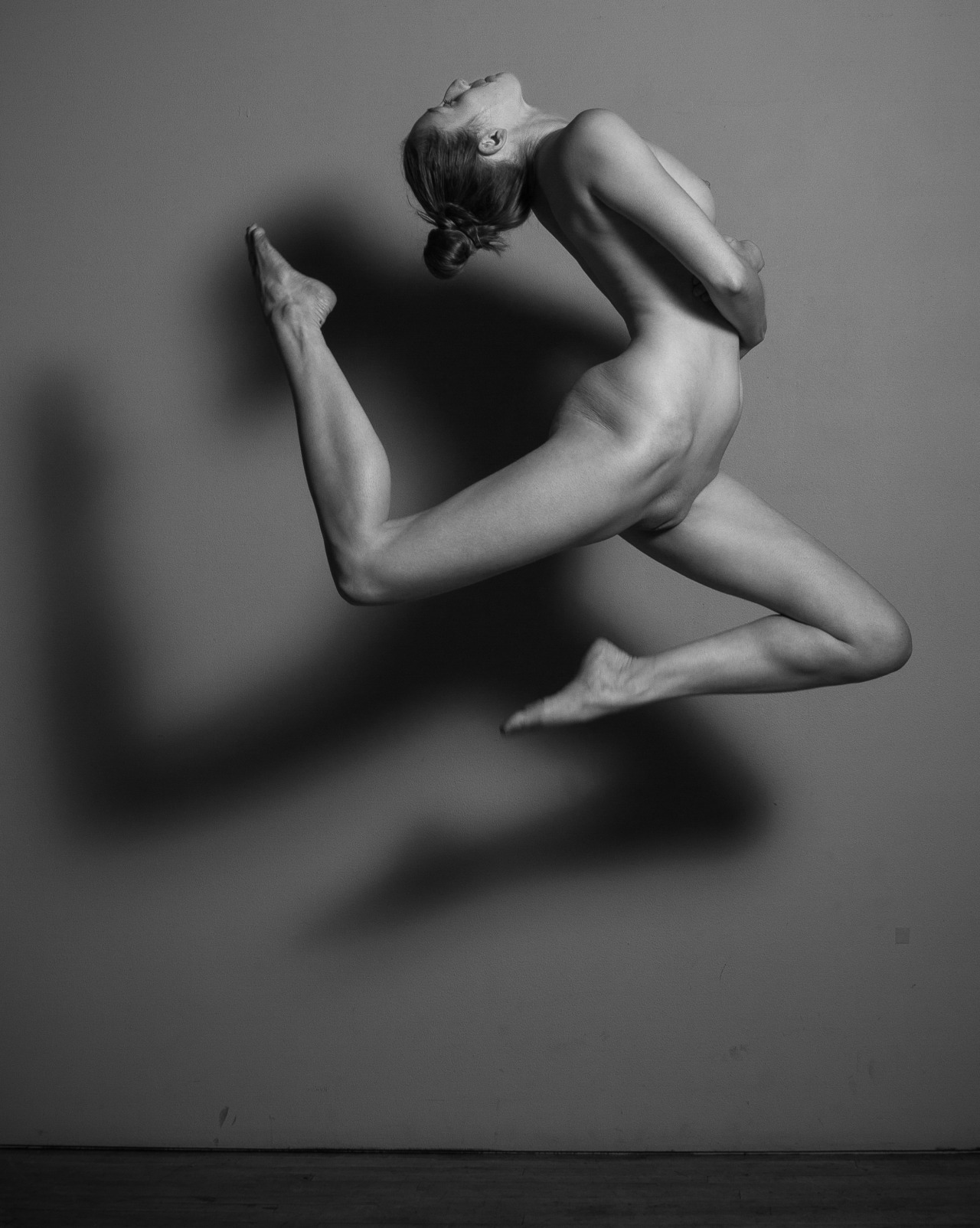 wonderingaesthetic:  The Dancers Jump by Risen Phoenix