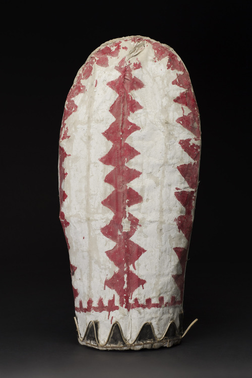 cavinmorrisgallery: New Guinea White skin mask 31 x 16.5 x 13 inches 78.7 x 41.9 x 33 cm NG 174