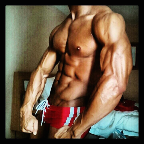 melaninmuscle:  Alan Valdez