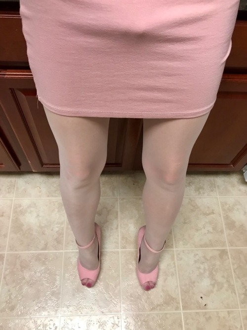 sissytink: Sneak peak at today’s set, sissy went shopping exactly like this. See the full set later 