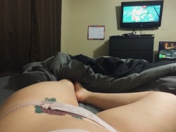 imakittykattt:  I like to live a no pants life. 