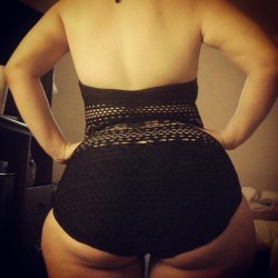 mazzimonicaxxx:  Time to swim !! #LongIsland #Woodbury #pawg #whooty #booty