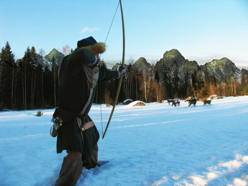 goldisblood:  Norseman hunting Deer