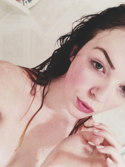 Yead:  I Can Take Selfies In The Shower Fuck You