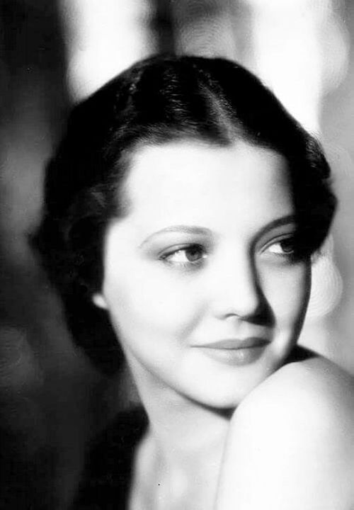 wehadfacesthen:Sylvia Sidney, 1933. There