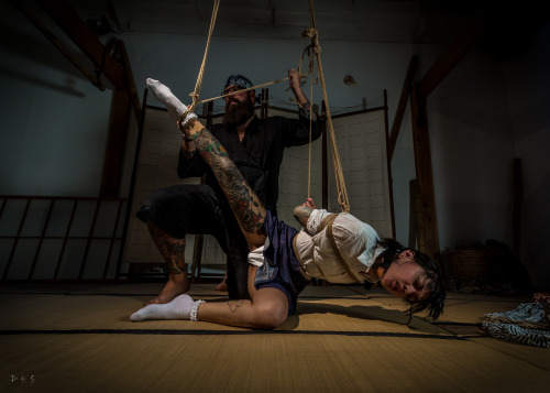 strictly-dirtyvonp:  Me tying @kitiza-perche Photos by : D-B-S Session 1/3 