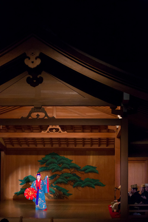 “Umui”–solo performance by Kiyomi Kimura, Ryukyu Traditional Dance master, at Oohori Nougaku D
