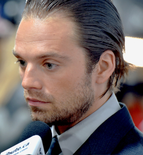 fysebastianstan:Sebastian Stan attends ‘The Martian’ premiere during the 2015 Toronto International 