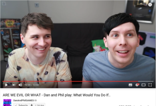 I just love Dan’s face right here looking at Phill like a creep XD 