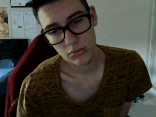 gronkfag:  kiingpaark:  gronkfag:  feelin pretty averageee  no. you’re perfect